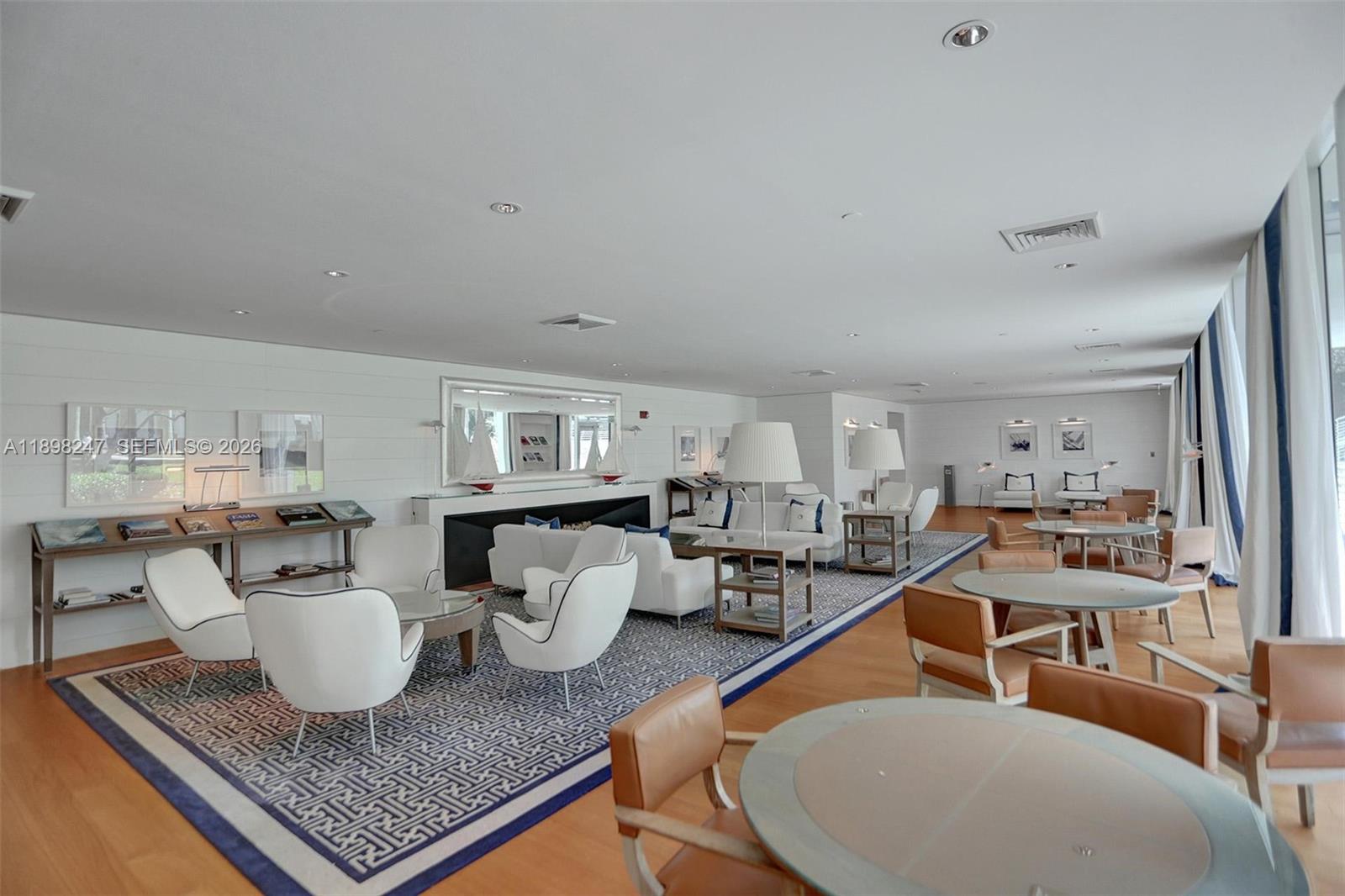 GROVENOR HOUSE CONDO - Residential