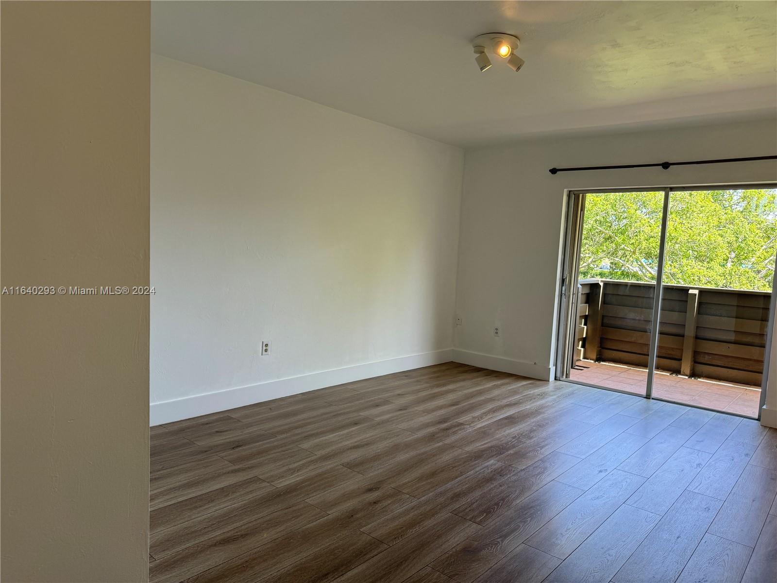 THE LEDGES CONDO - Residential Lease