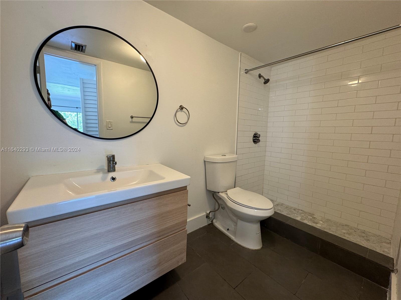 THE LEDGES CONDO - Residential Lease
