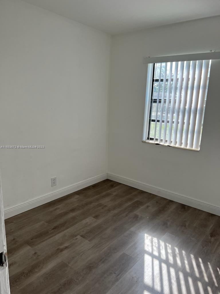 LAUDERDALE MANORS AMD PLA - Residential Lease