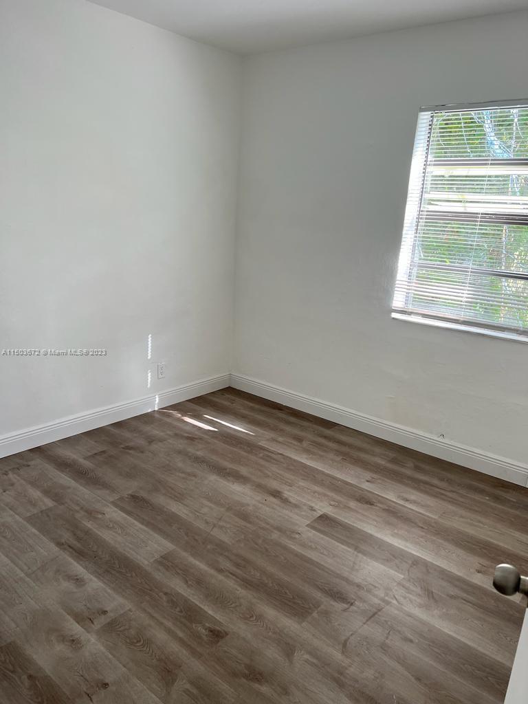 LAUDERDALE MANORS AMD PLA - Residential Lease