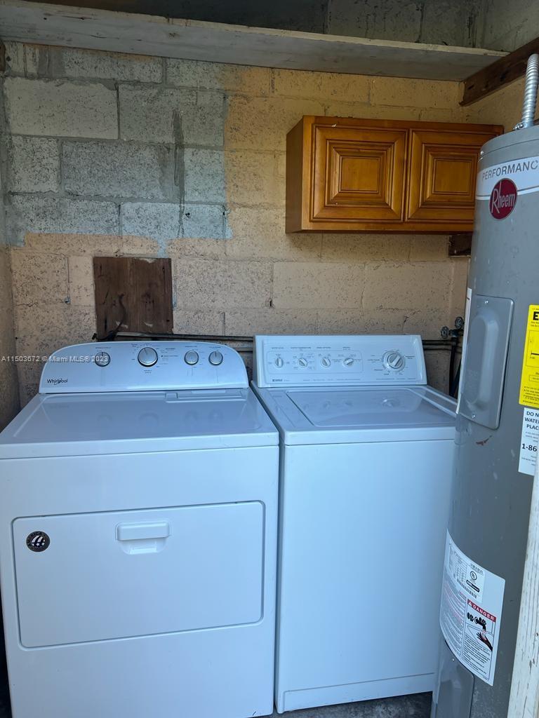 LAUDERDALE MANORS AMD PLA - Residential Lease