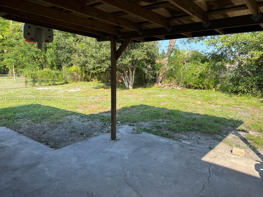 LAUDERDALE MANORS AMD PLA - Residential Lease