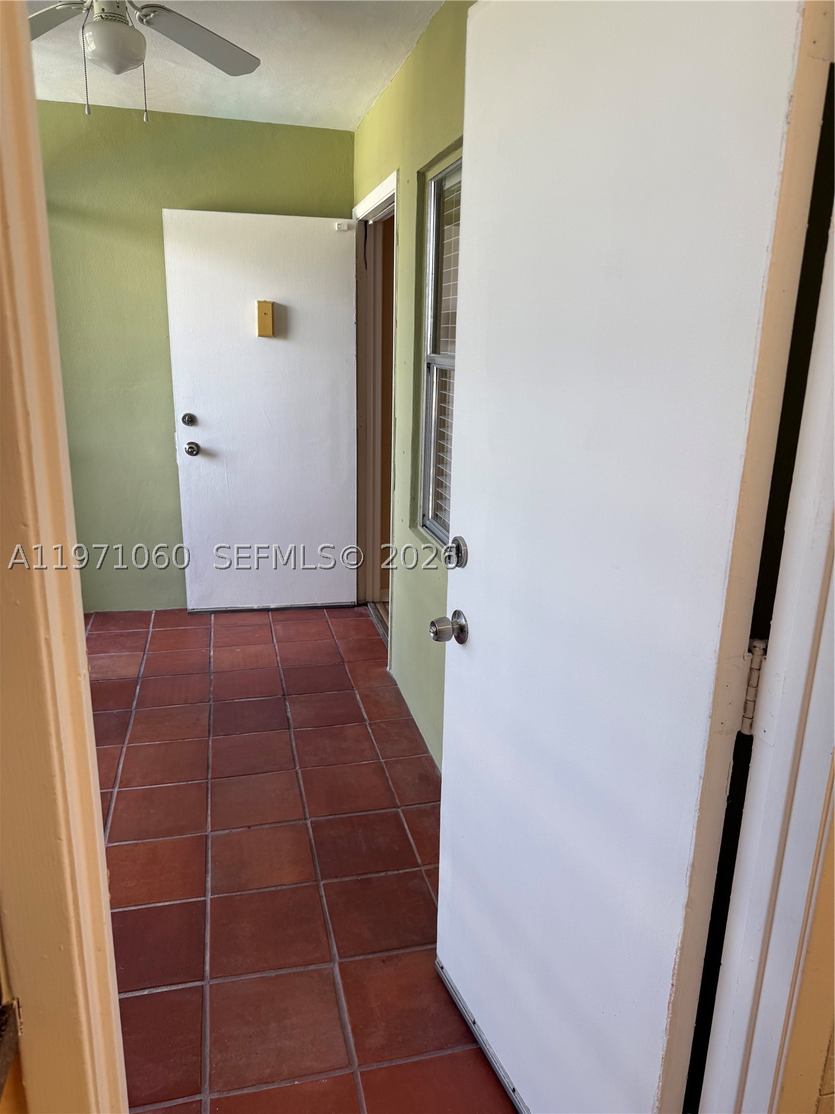 SANTA MONICA CONDOMINIUM - Residential