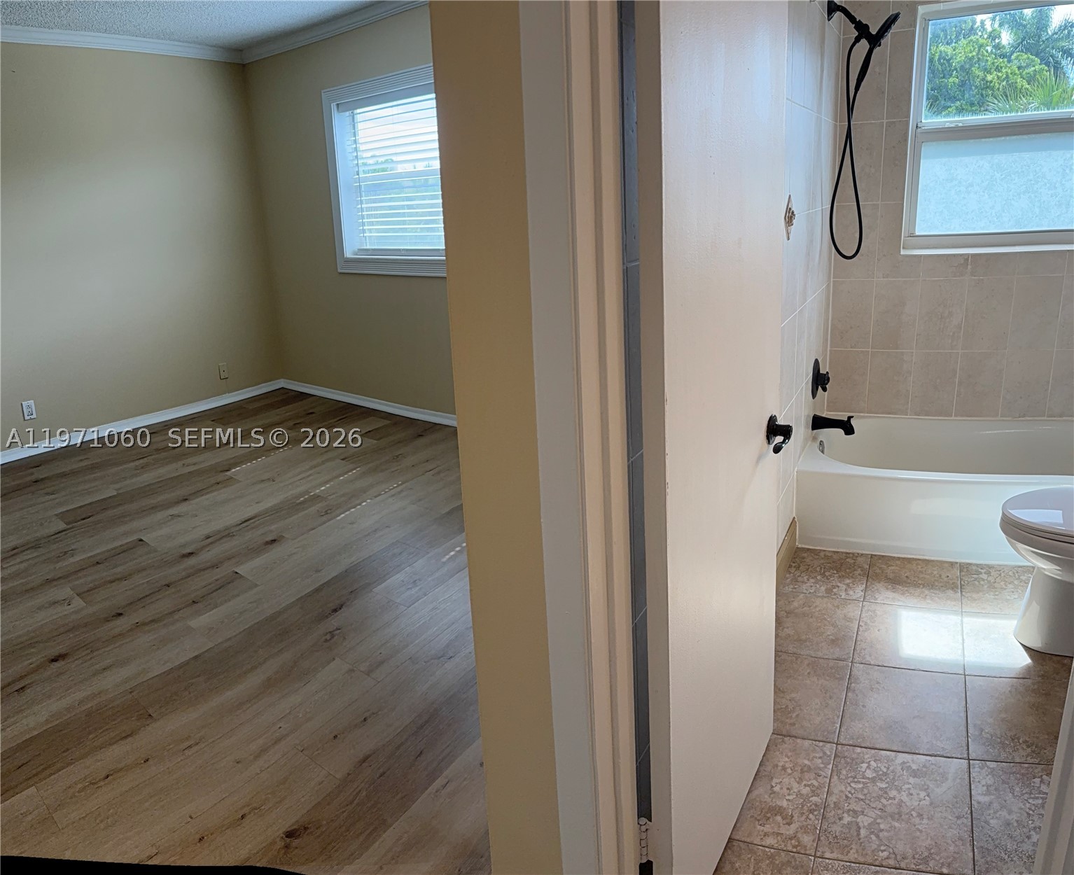 SANTA MONICA CONDOMINIUM - Residential