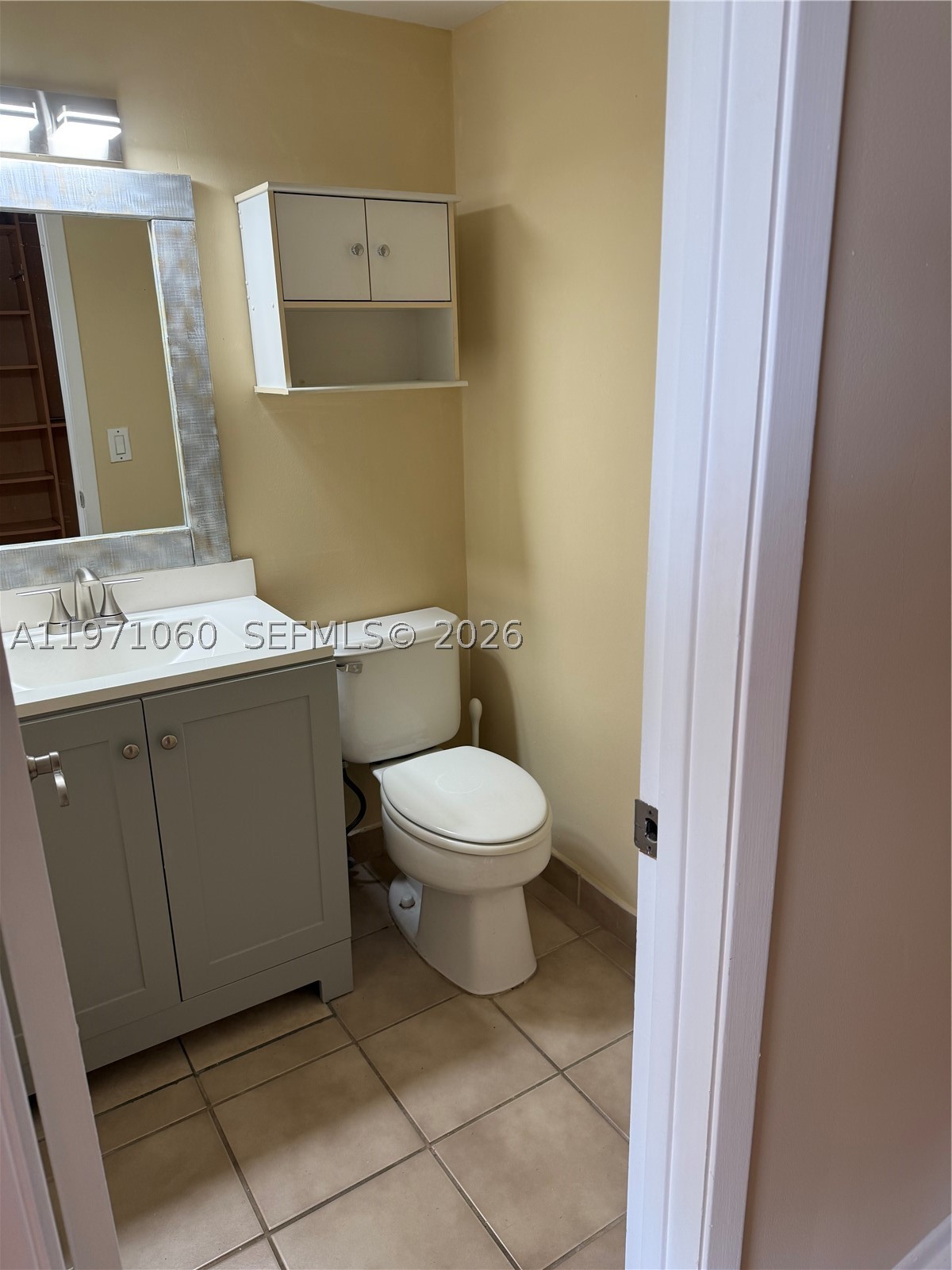 SANTA MONICA CONDOMINIUM - Residential