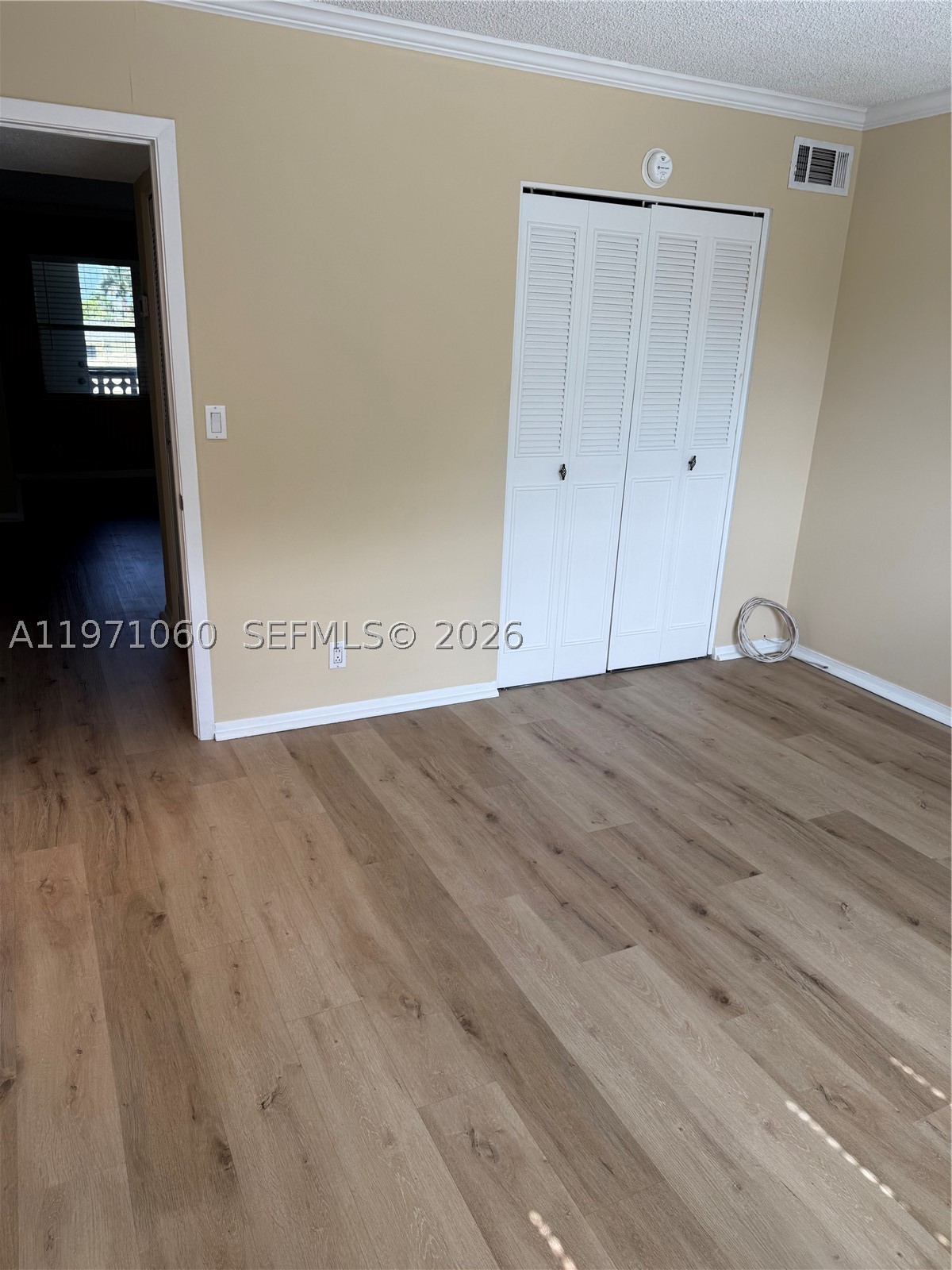 SANTA MONICA CONDOMINIUM - Residential