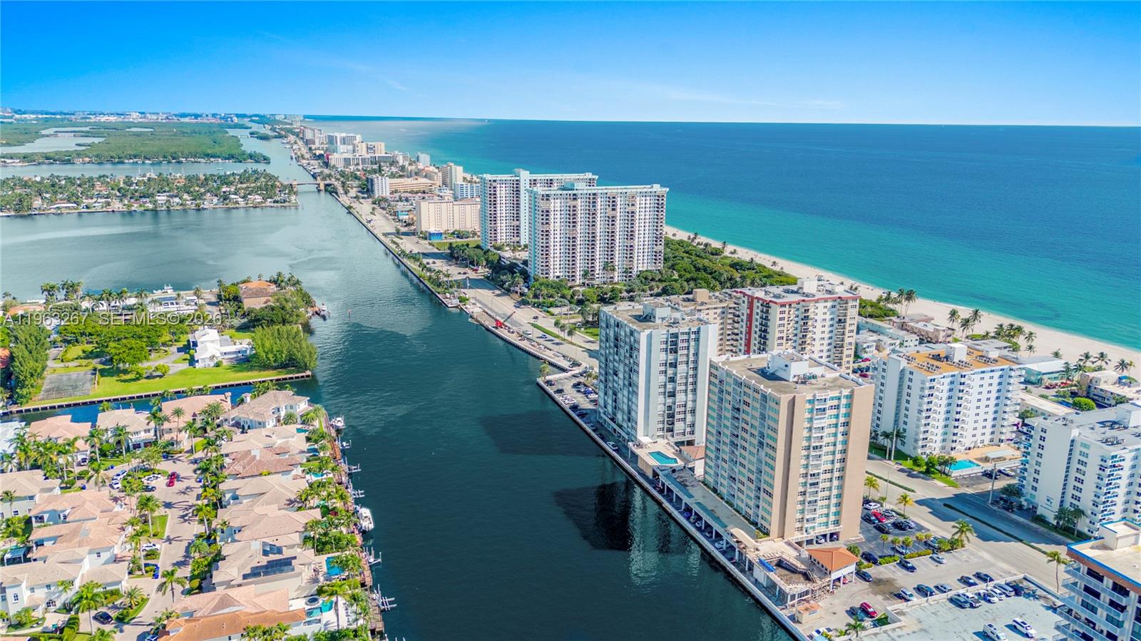 TRAFALGAR TOWERS CONDOMIN - Residential