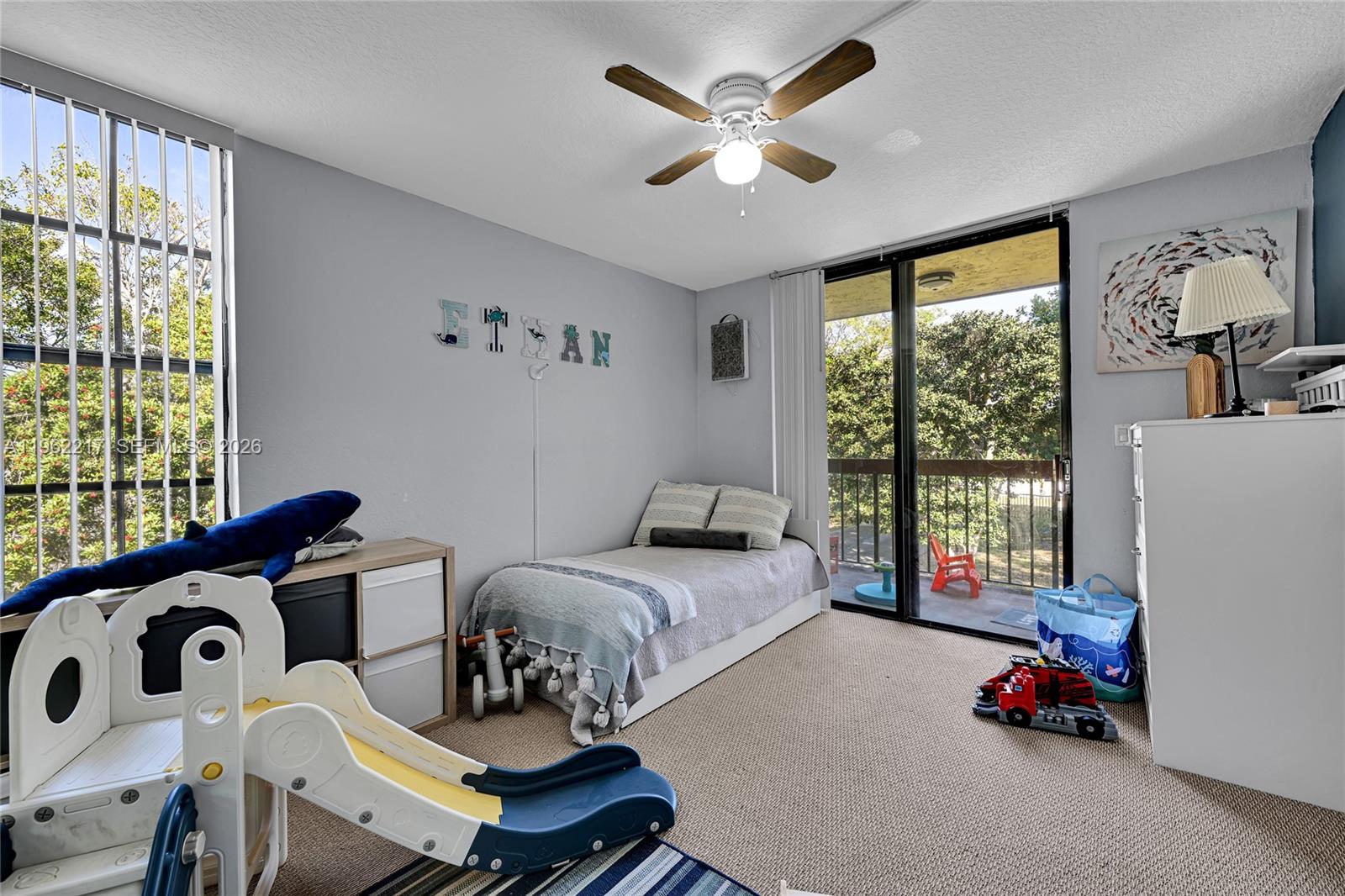 VISTA GARDENS I CONDO - Residential