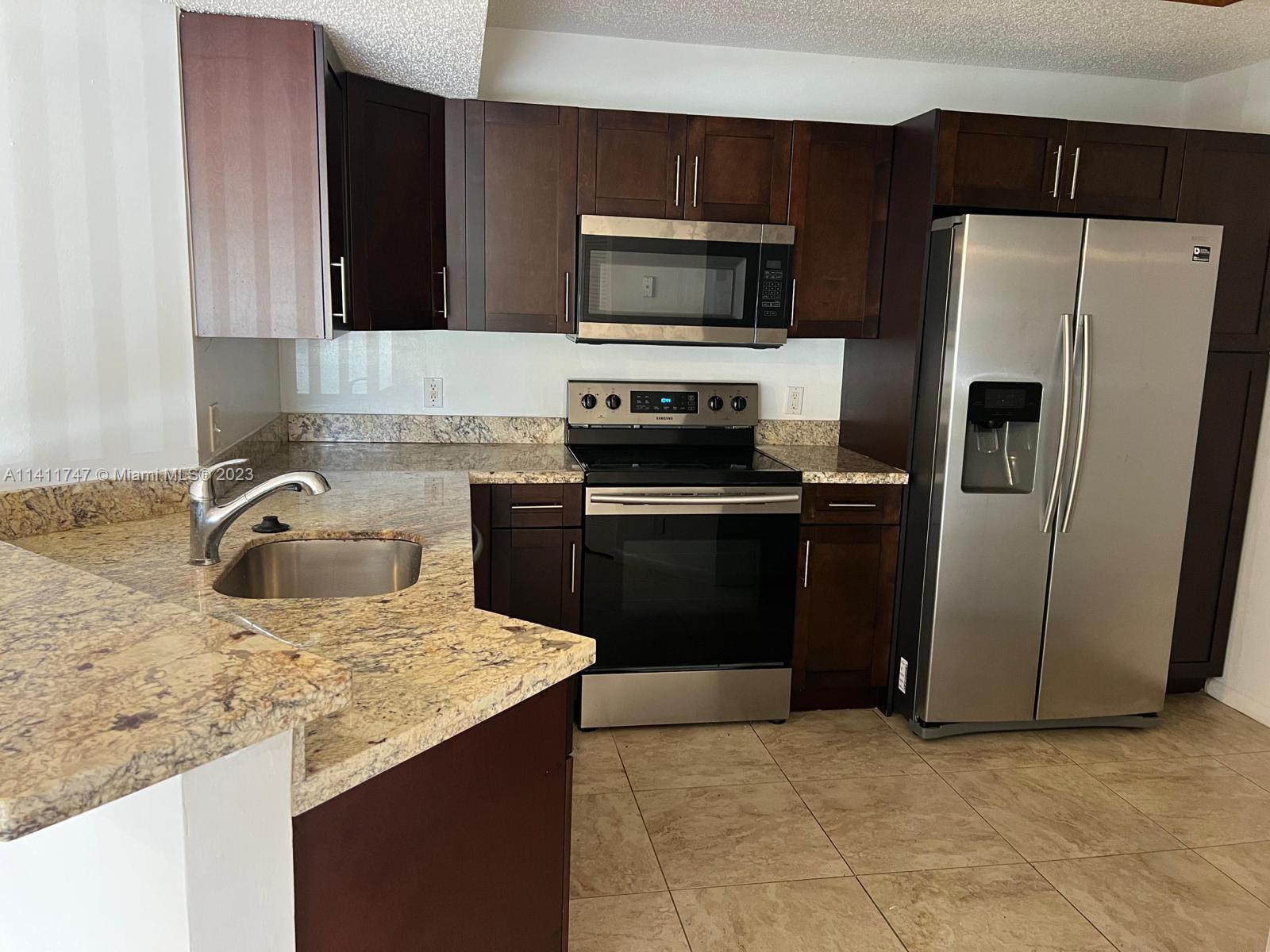 EDGEWATER CONDO - Residential Lease