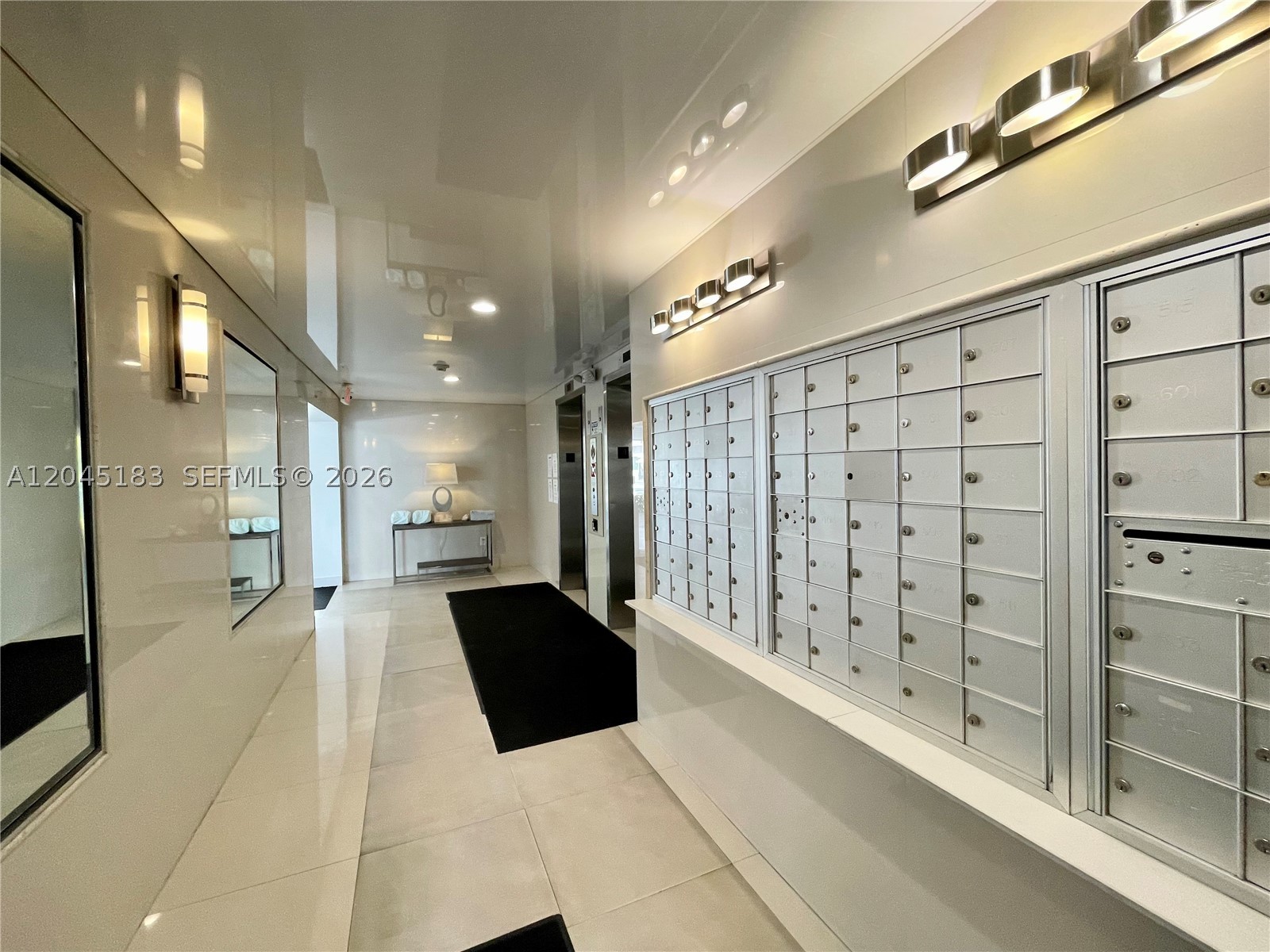 KINGS POINT IMPERIAL COND - Residential Lease