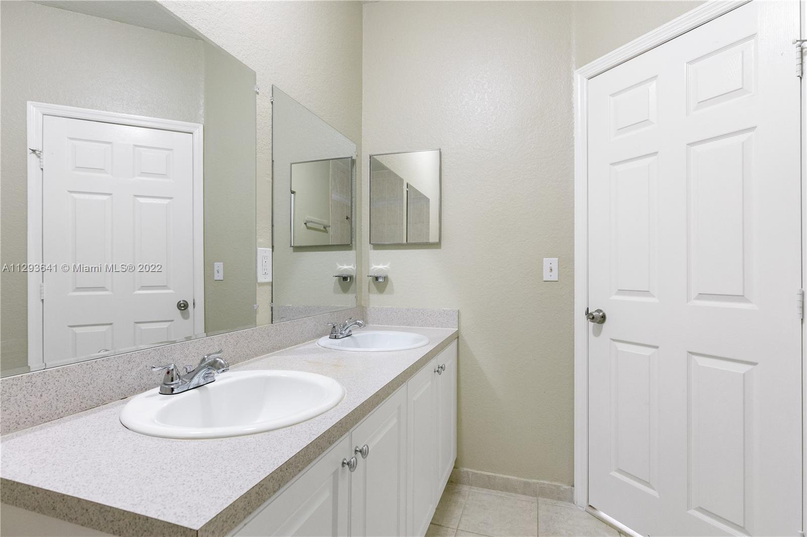KINGS POINT COMMERCIAL PA - Residential