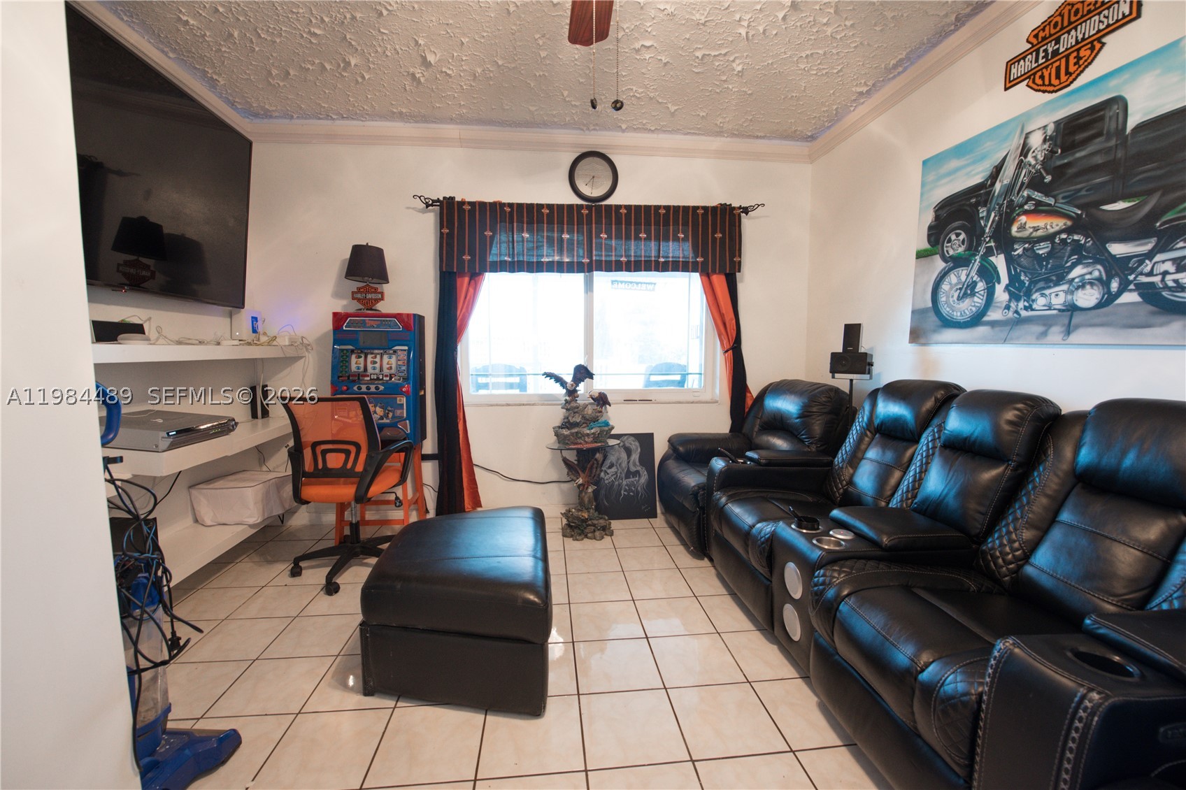 MOWRY DRIVE ESTATES - Residential