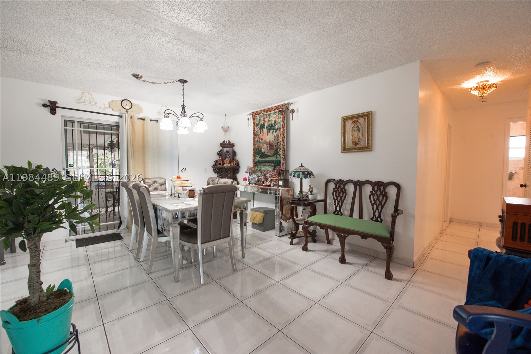 MOWRY DRIVE ESTATES - Residential