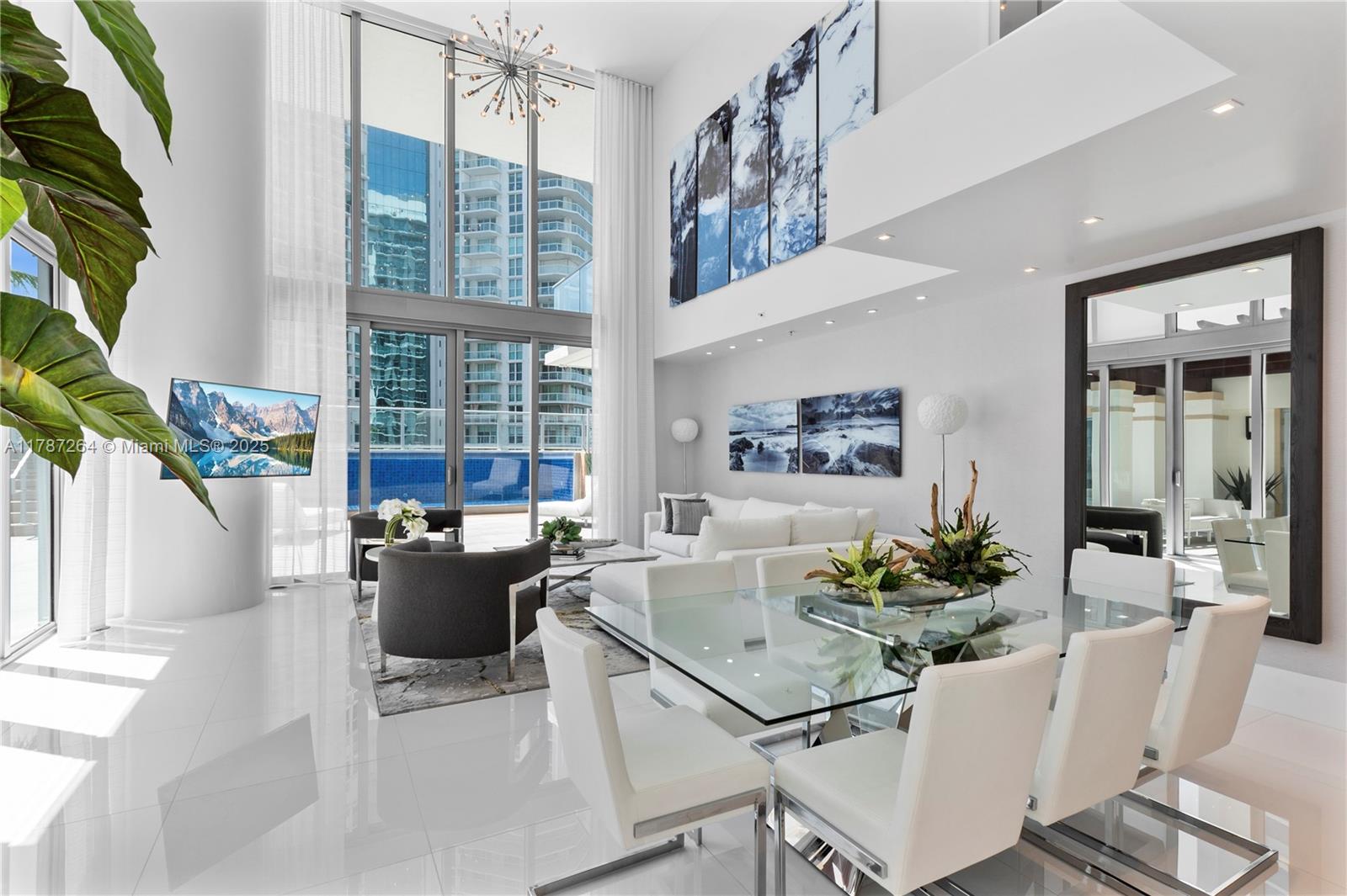 PARQUE TOWERS CONDO - Residential