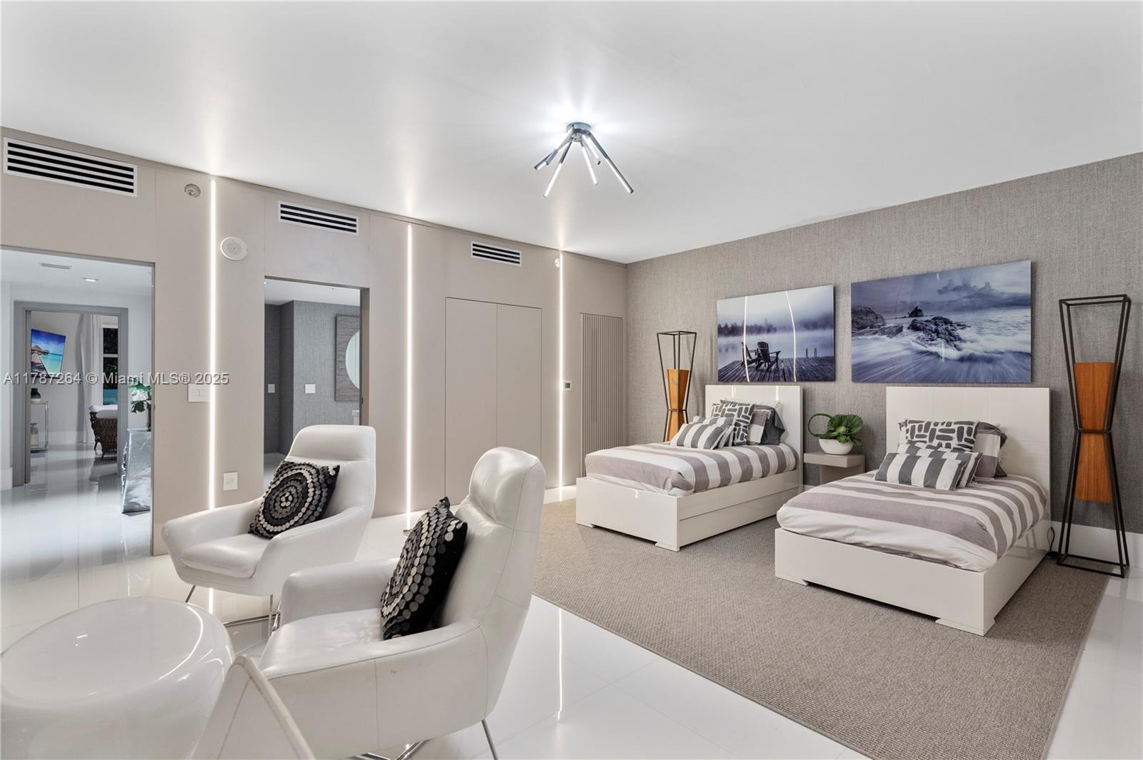 PARQUE TOWERS CONDO - Residential