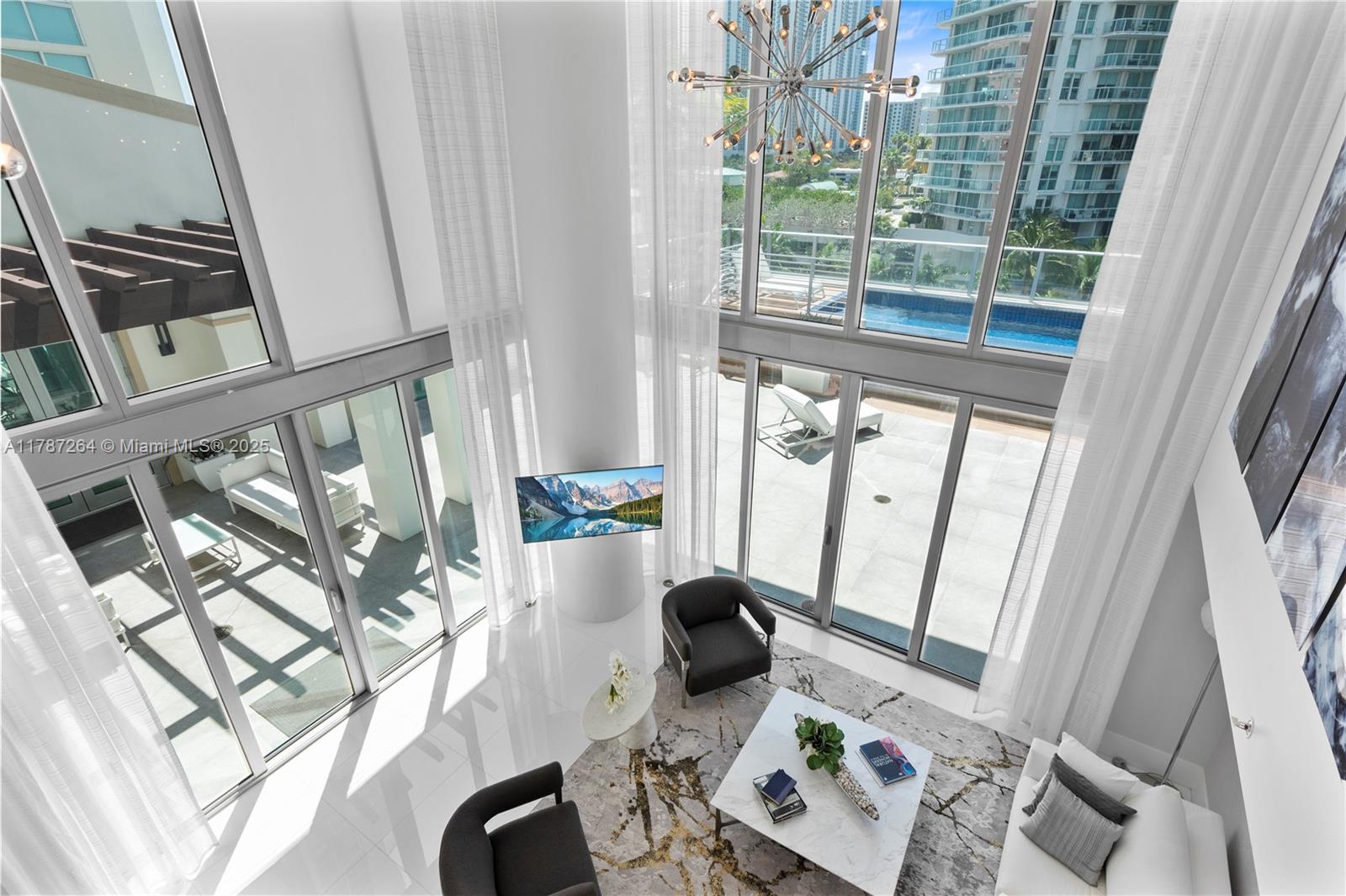 PARQUE TOWERS CONDO - Residential