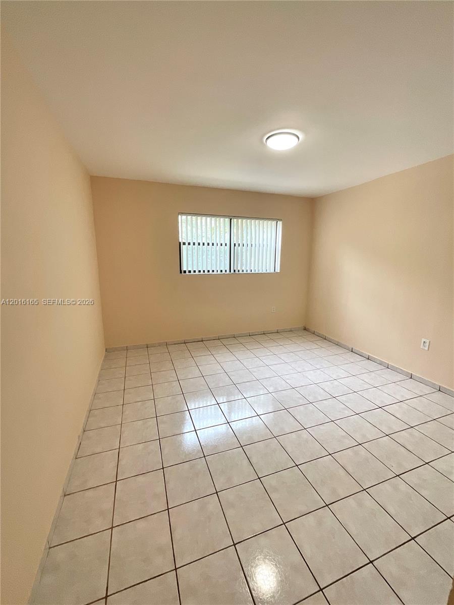 MELROSE PLACE SOUTH CONDO - Residential