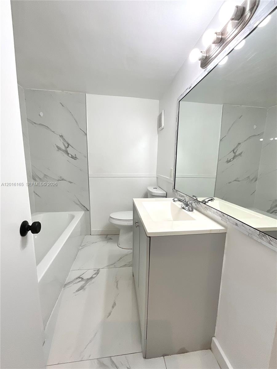 MELROSE PLACE SOUTH CONDO - Residential