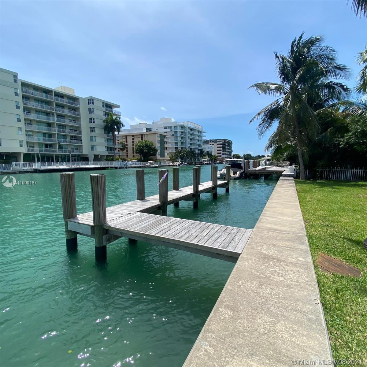 BAY HARBOR ISLAND - Residential