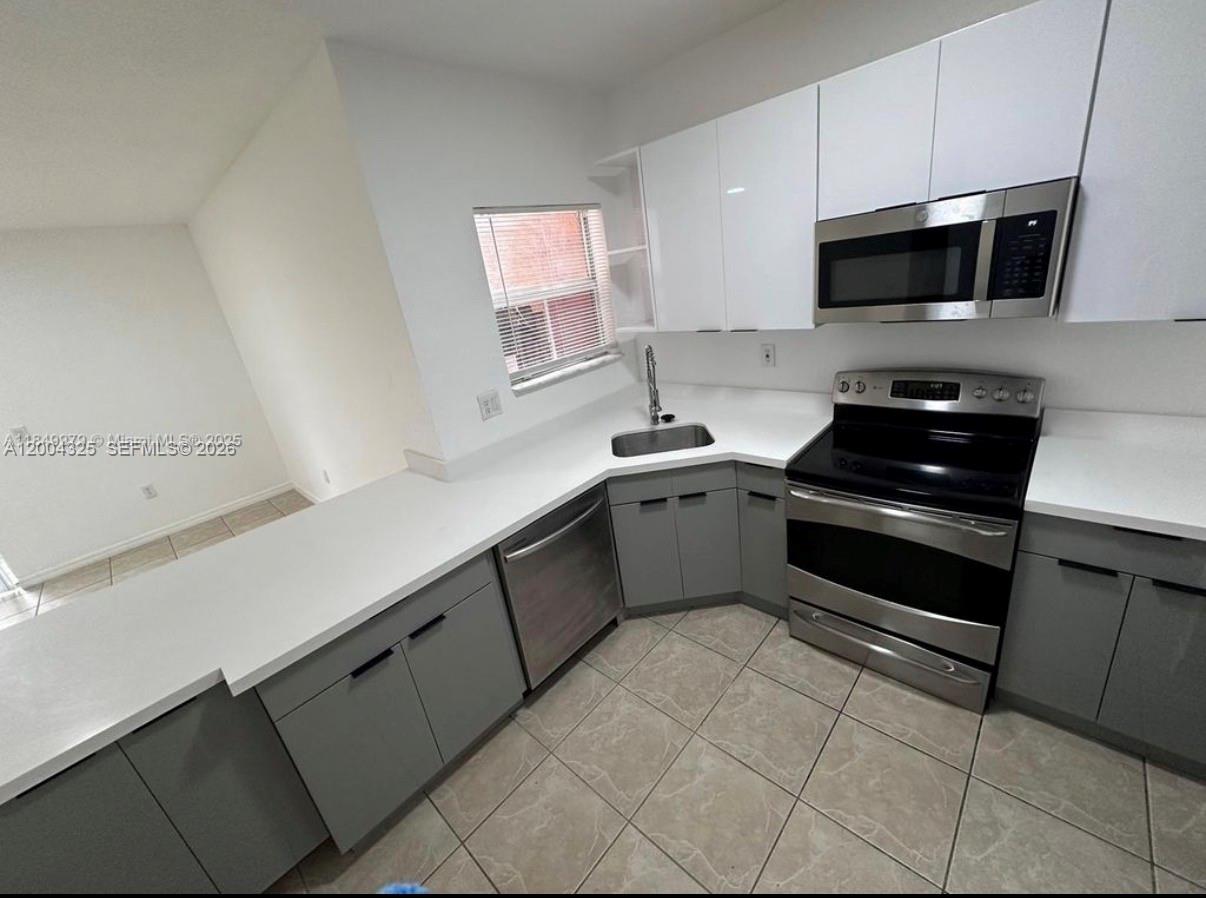 ABEL HOMES AT KEYS WINDS - Residential