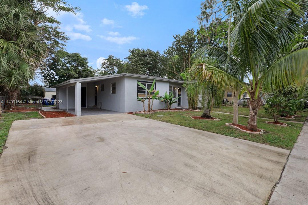 Just hitting the market, property for sale at 236 Northwest 34th Avenue, Fort Lauderdale, FL, USA.Recently renovated 3/2 with Family room AND BONUS 4thbedroom! New roof being installed.  Property is perfect for anyone wanting a comfortable updated home with room for everyone.
