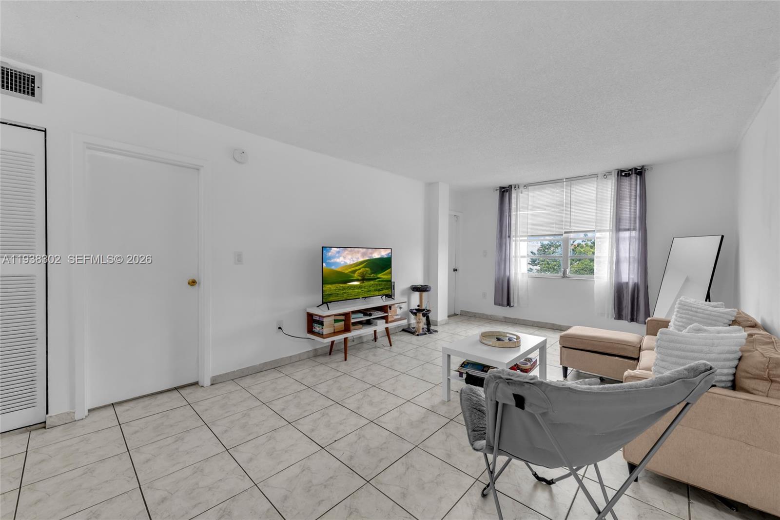 WINDWARD II CONDO - Residential