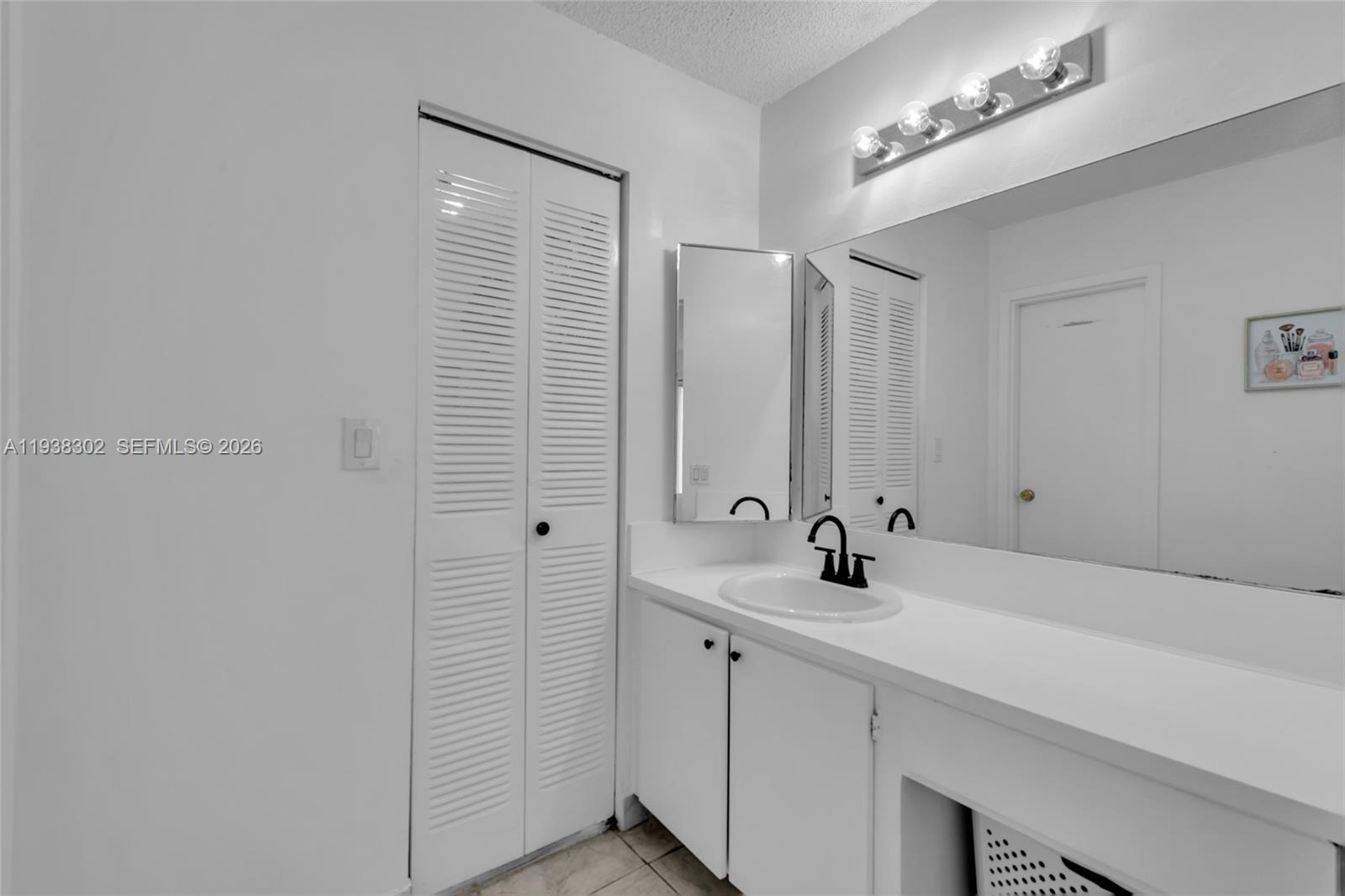 WINDWARD II CONDO - Residential