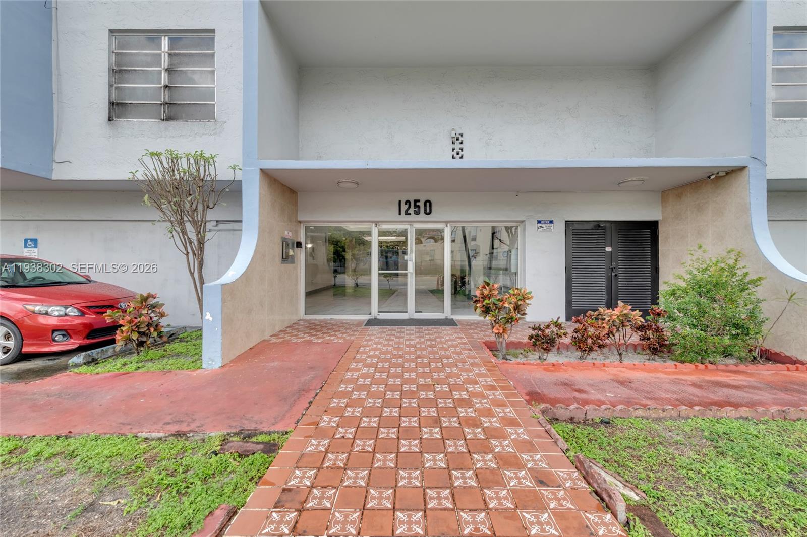 WINDWARD II CONDO - Residential