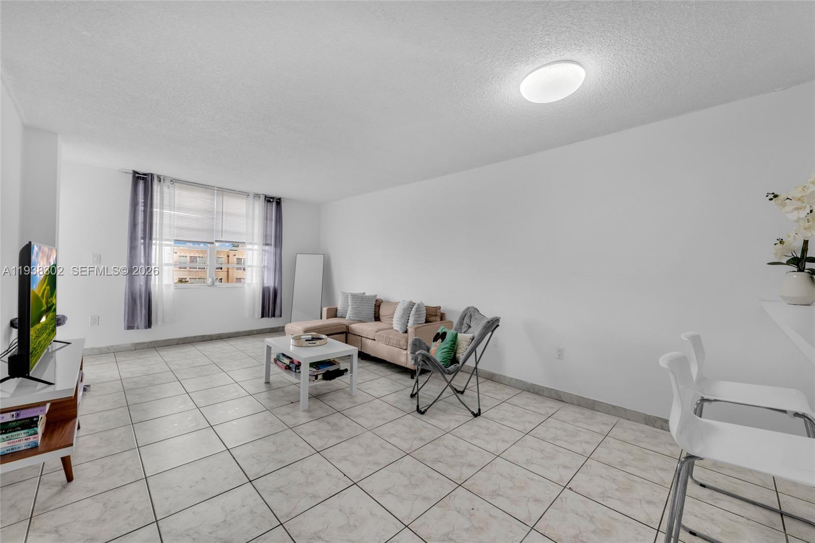 WINDWARD II CONDO - Residential