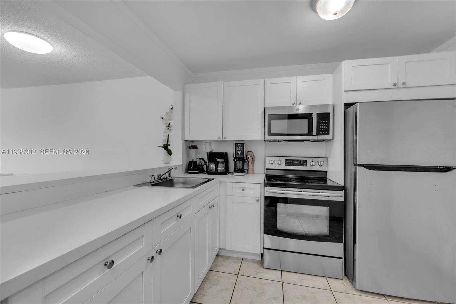 WINDWARD II CONDO - Residential