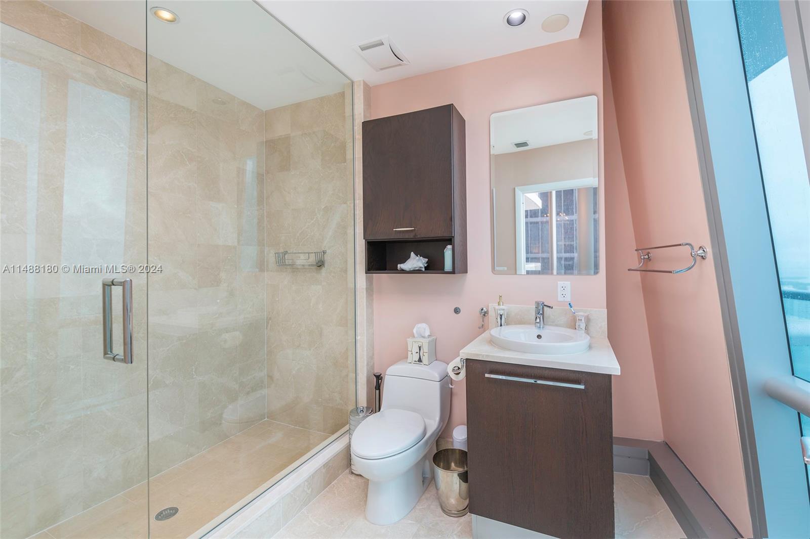 JADE OCEAN CONDO - Residential