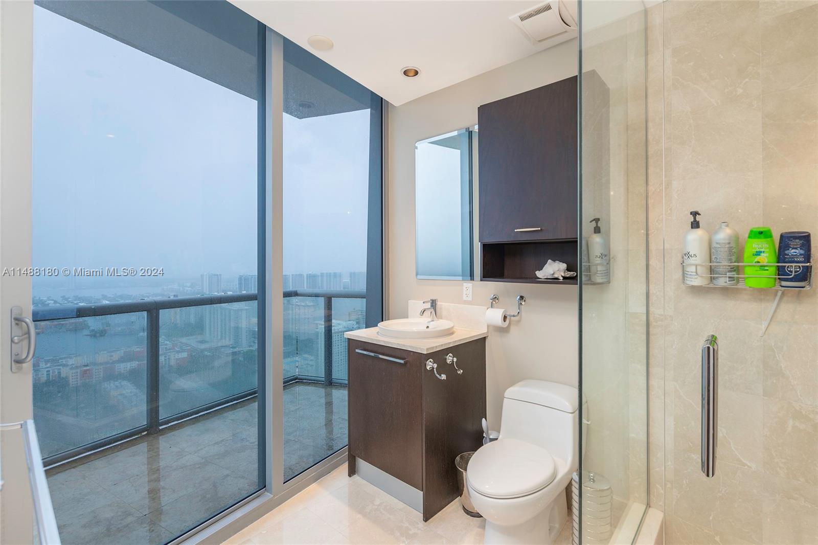 JADE OCEAN CONDO - Residential
