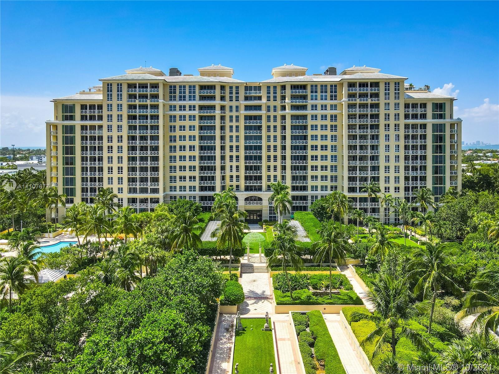 GRAND BAY RESIDENCES COND - Residential