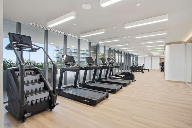 Bayshore Ysabella Condomin - Residential
