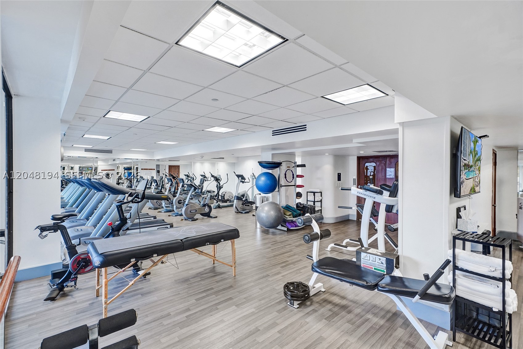 TURNBERRY ISLE CONDO - Residential Lease