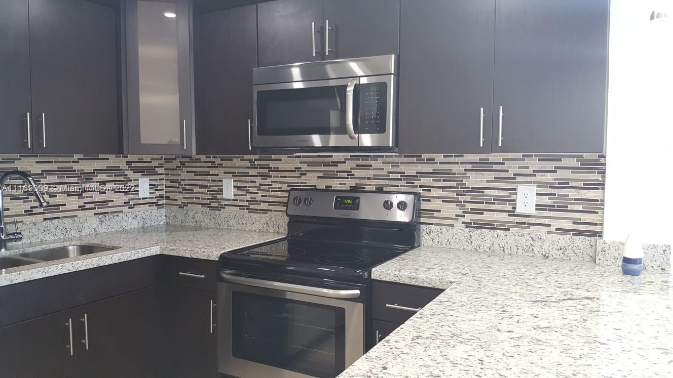 PEPPERMILL AT KENDALE LAKE - Residential