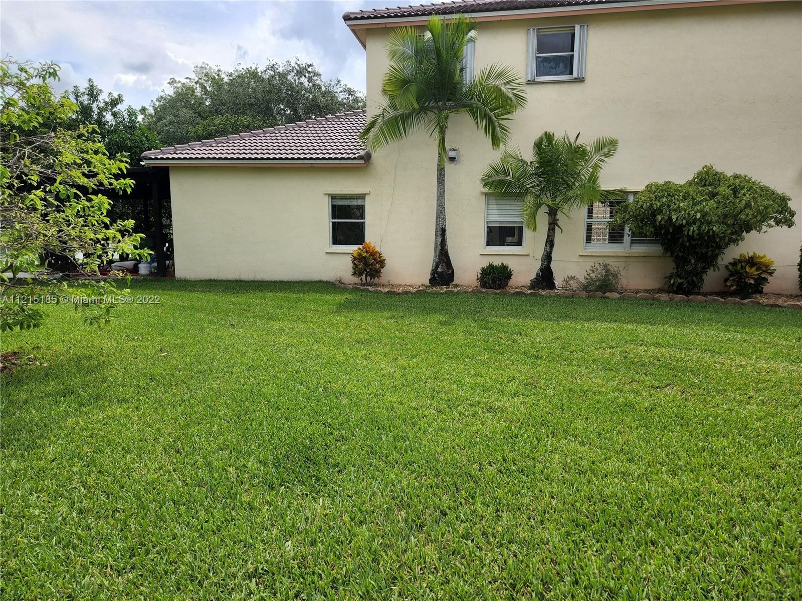 LAKES OF WESTERN PINES RE - Residential Lease