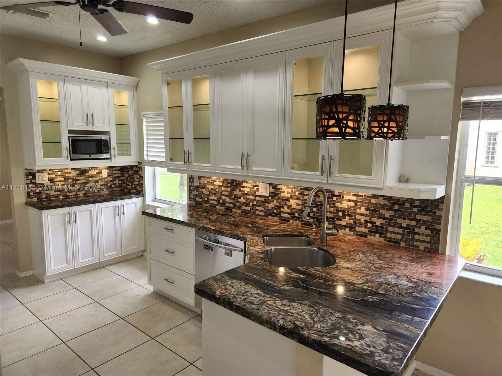 LAKES OF WESTERN PINES RE - Residential Lease