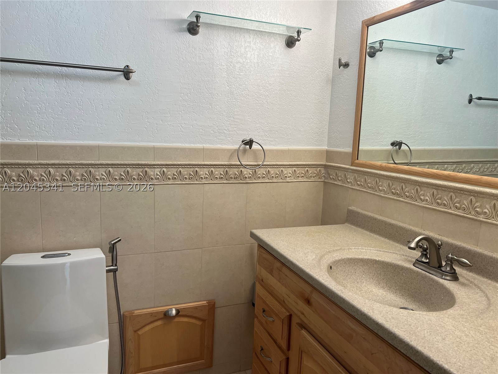 SOMERSET - Residential Lease
