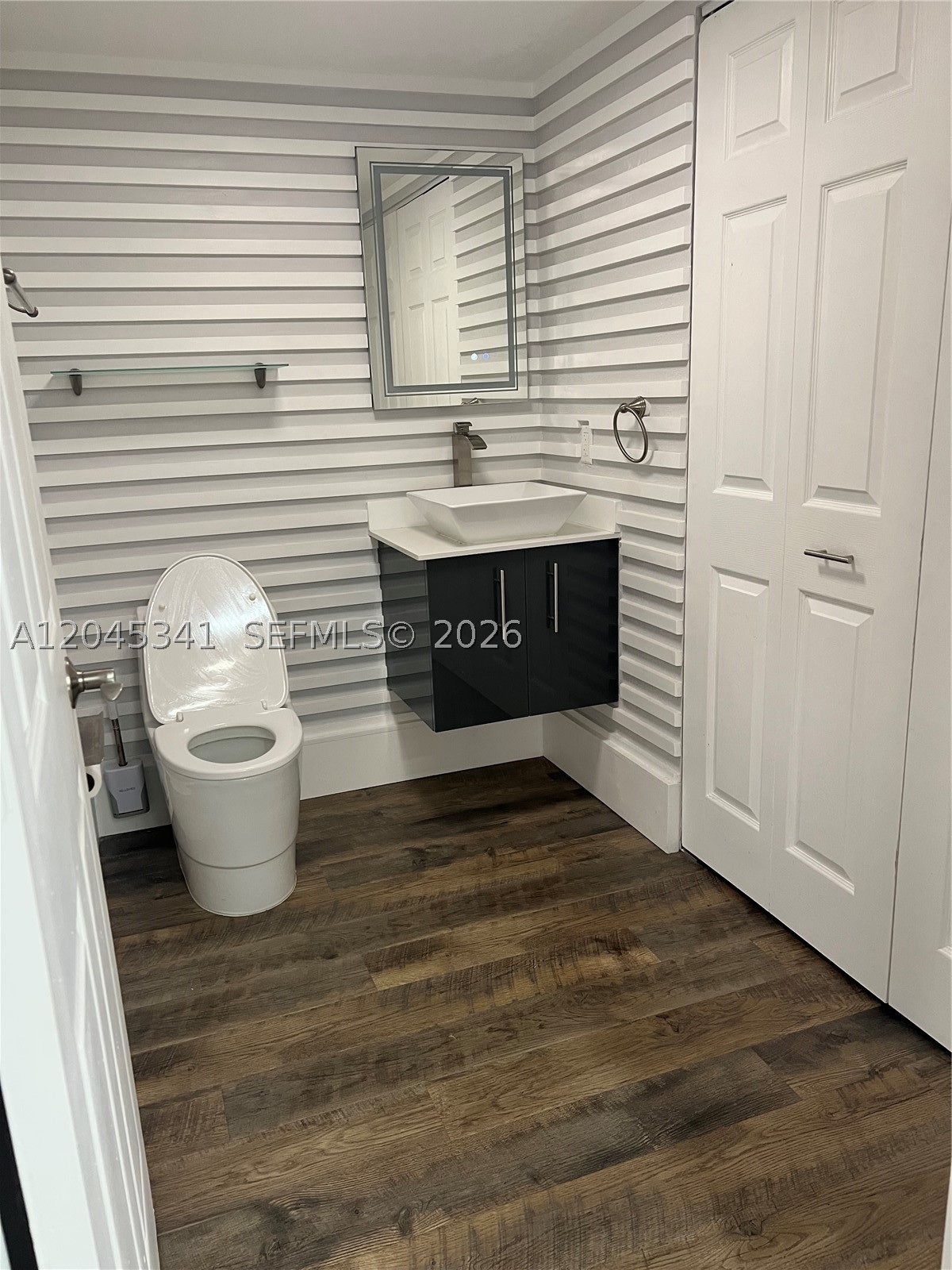 SOMERSET - Residential Lease