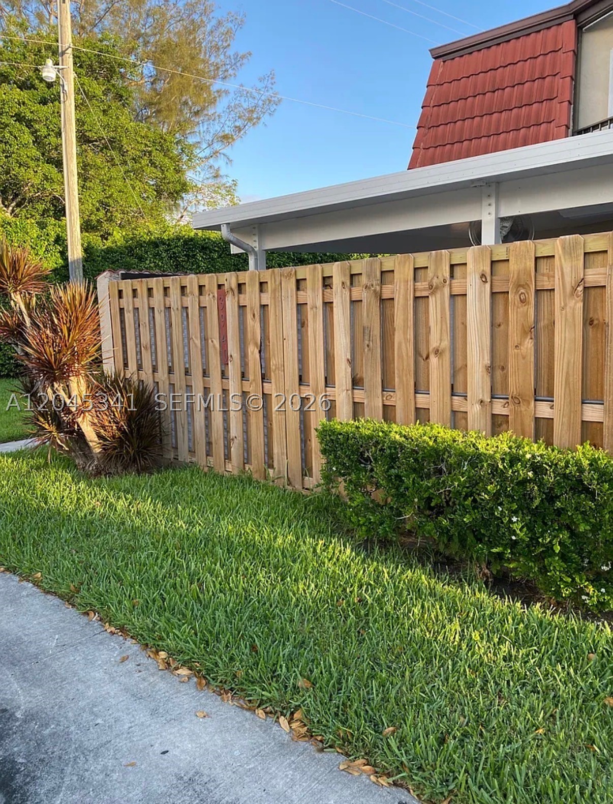 SOMERSET - Residential Lease
