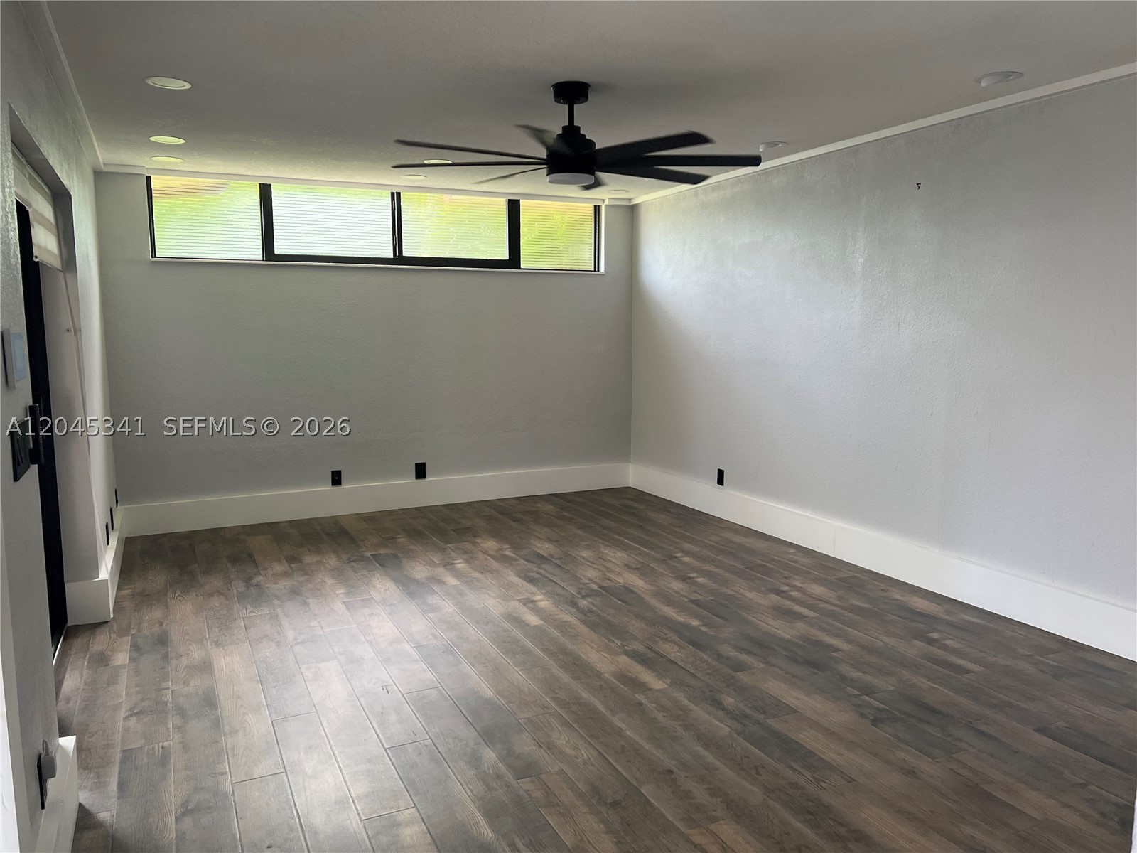 SOMERSET - Residential Lease