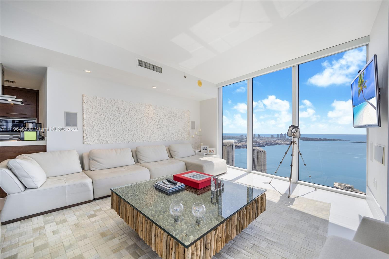 ICON BRICKELL NO TWO - Residential