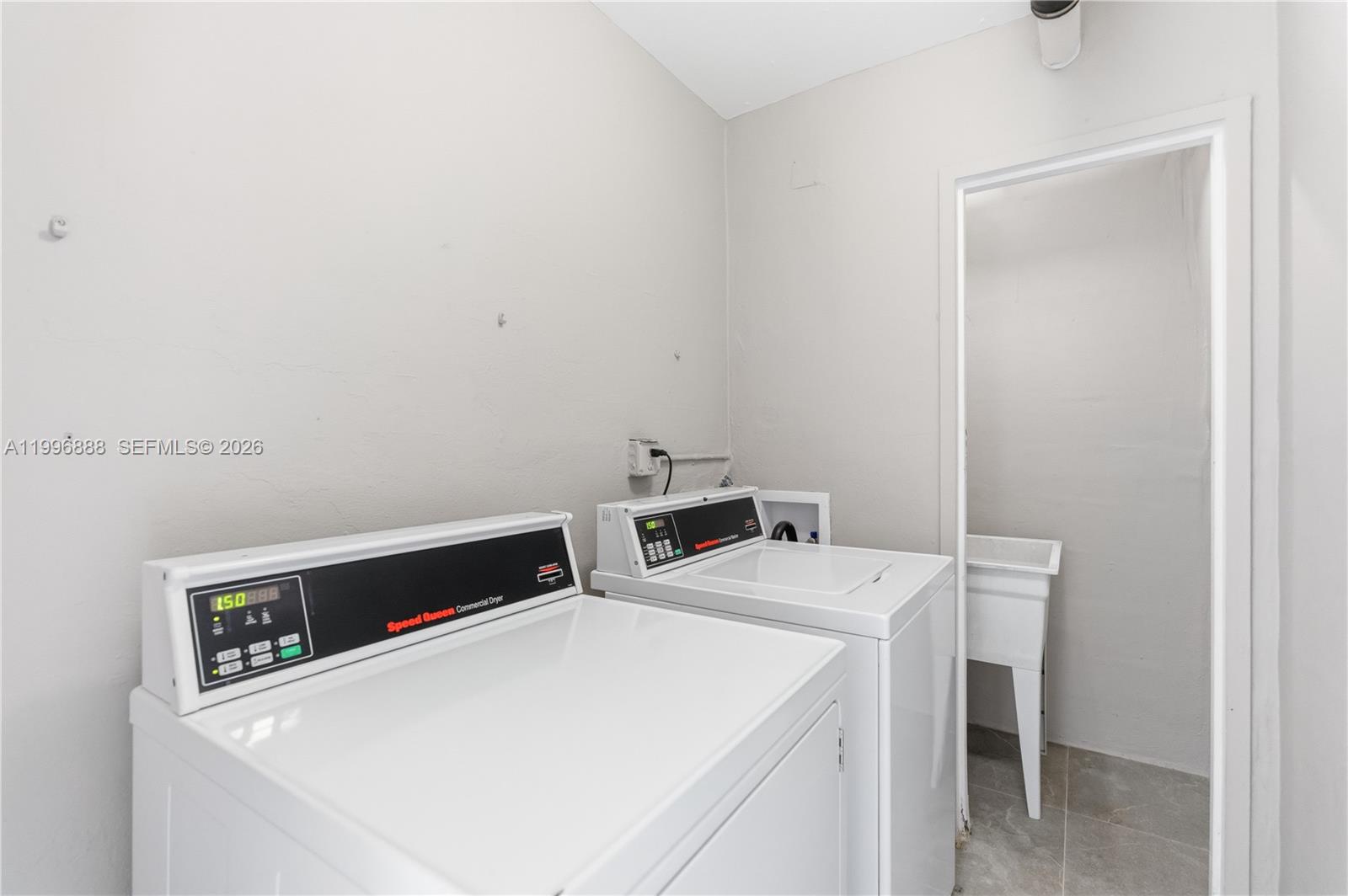 OCEAN PARK CONDO - Residential