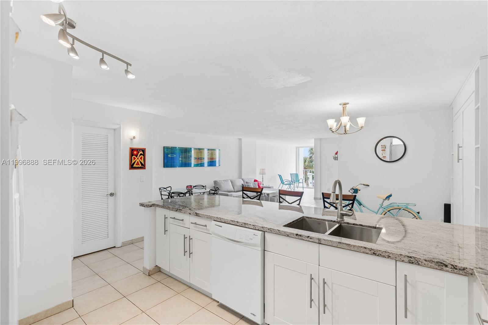 OCEAN PARK CONDO - Residential