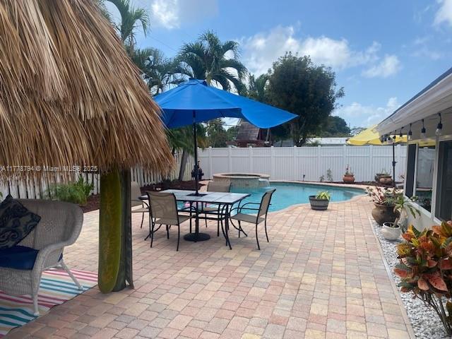 LYONS PARK FIRST ADD - Residential Lease