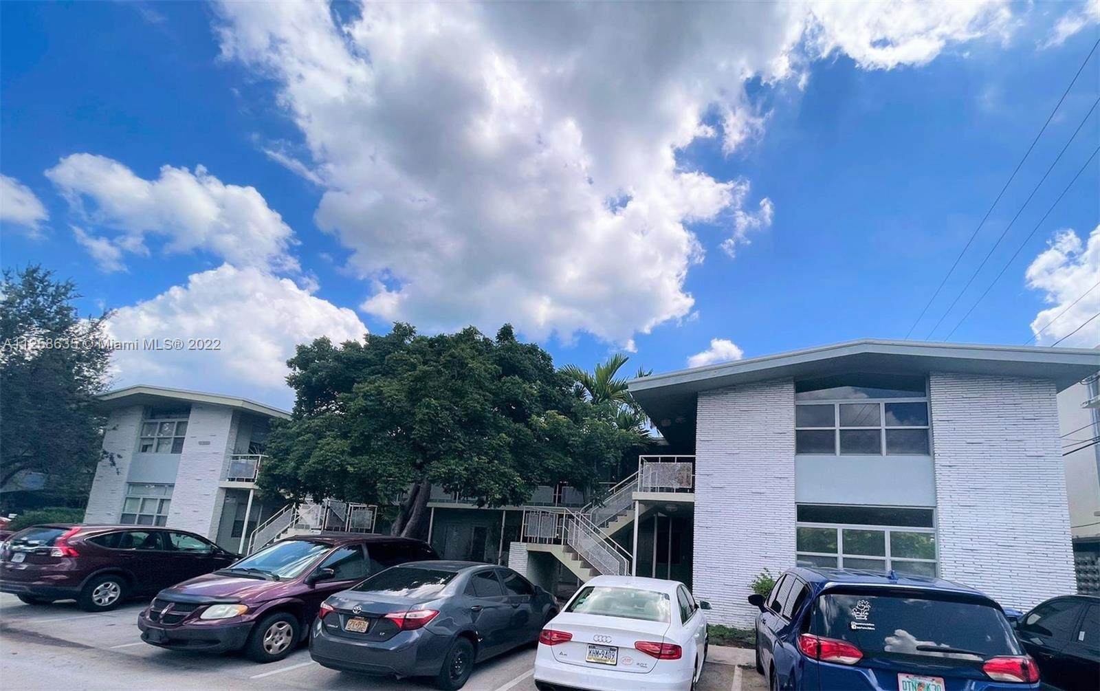 RUE VERSAILLES CONDO - Residential Lease