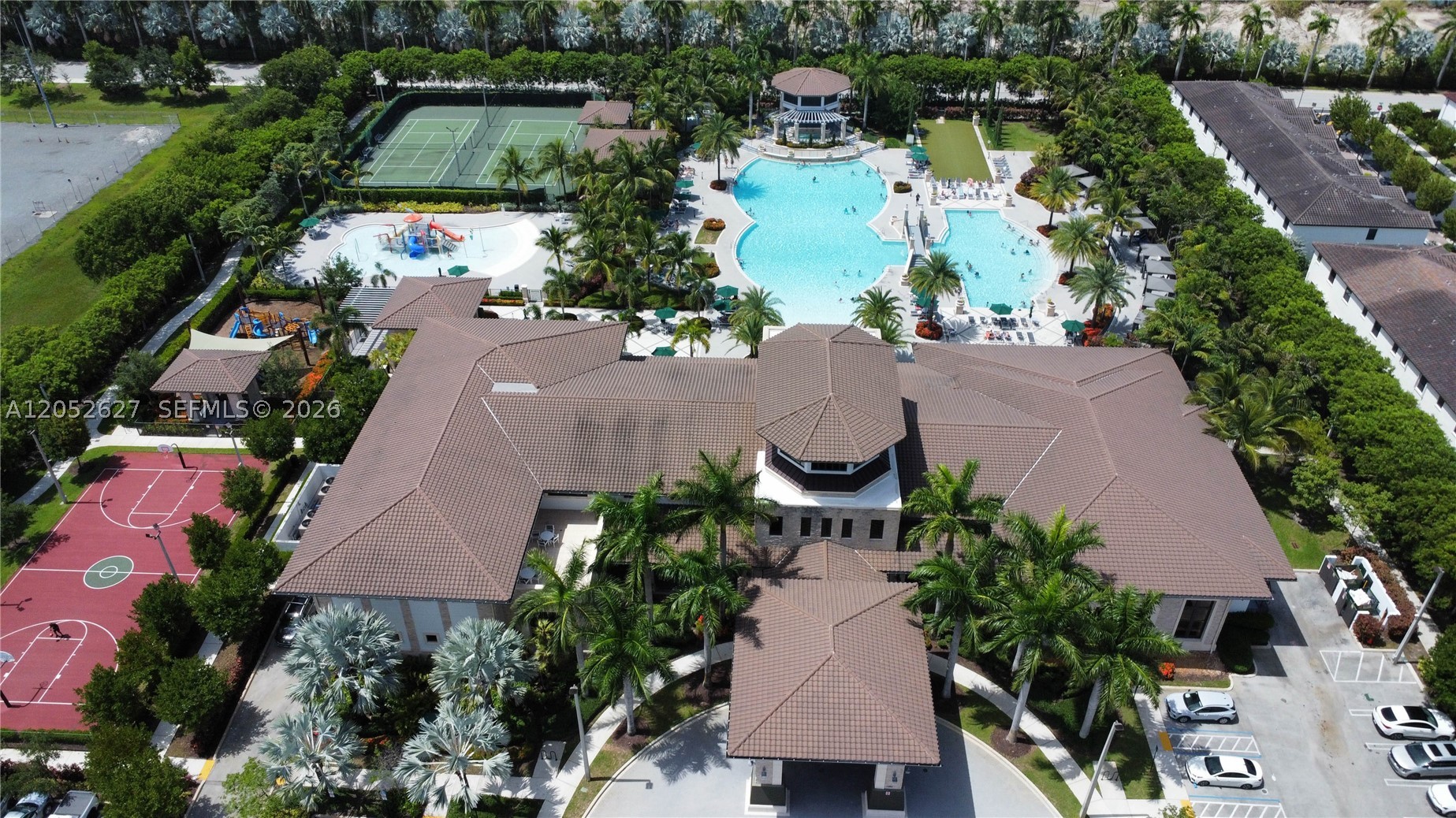 HIGHLAND AT PARK CENTRAL - Residential Lease