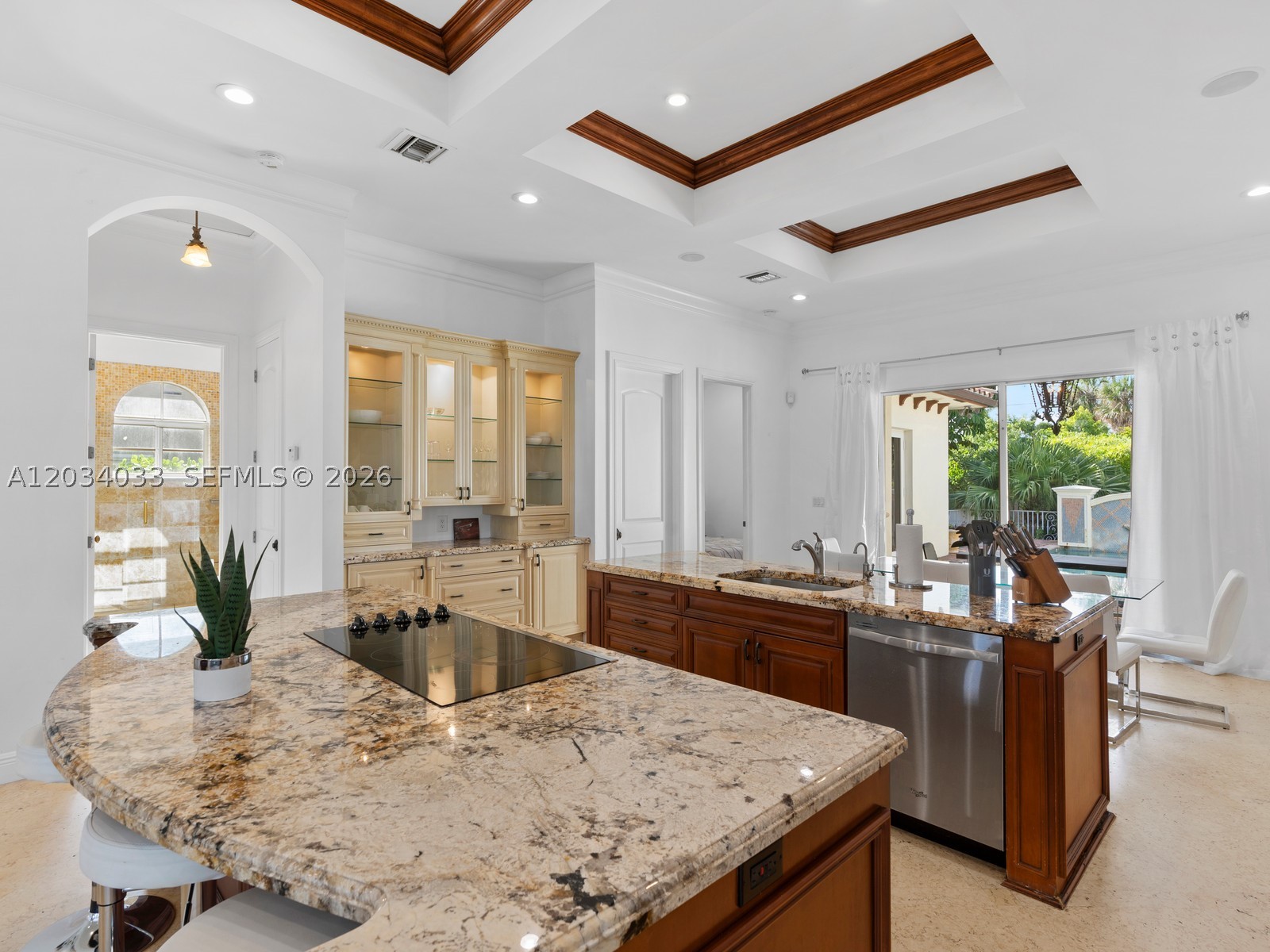 HOLLYWOOD LAKES SECTION - Residential Lease